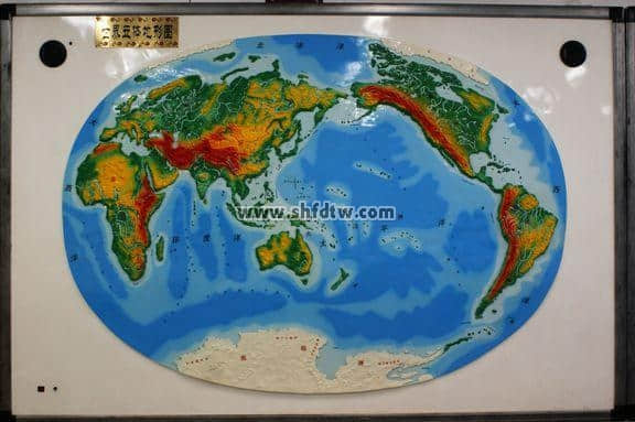 世界立體地形模型